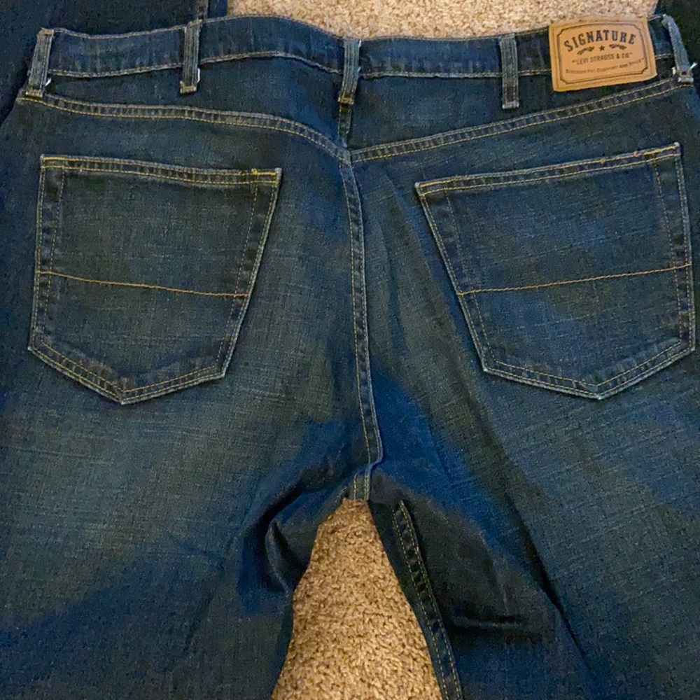 Levi’s Strauss & Co Relaxed Fit